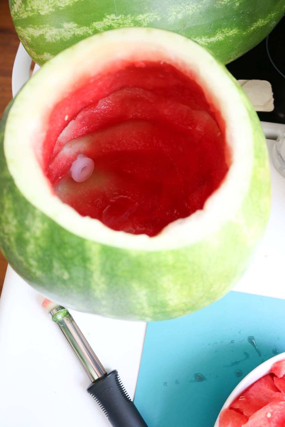 DIY watermelon keg tutorial by blogger Stephanie Ziajka on Diary of a Debutante