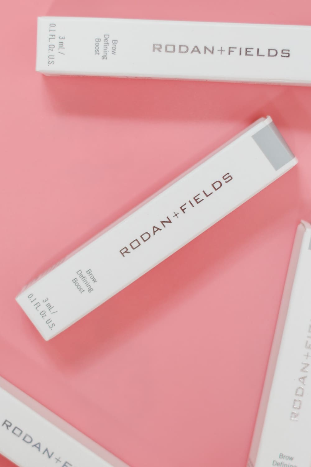 Blogger Stephanie Ziajka shows how to use Rodan and Fields Brow Defining Boost to get fuller eyebrows on Diary of a Debutante