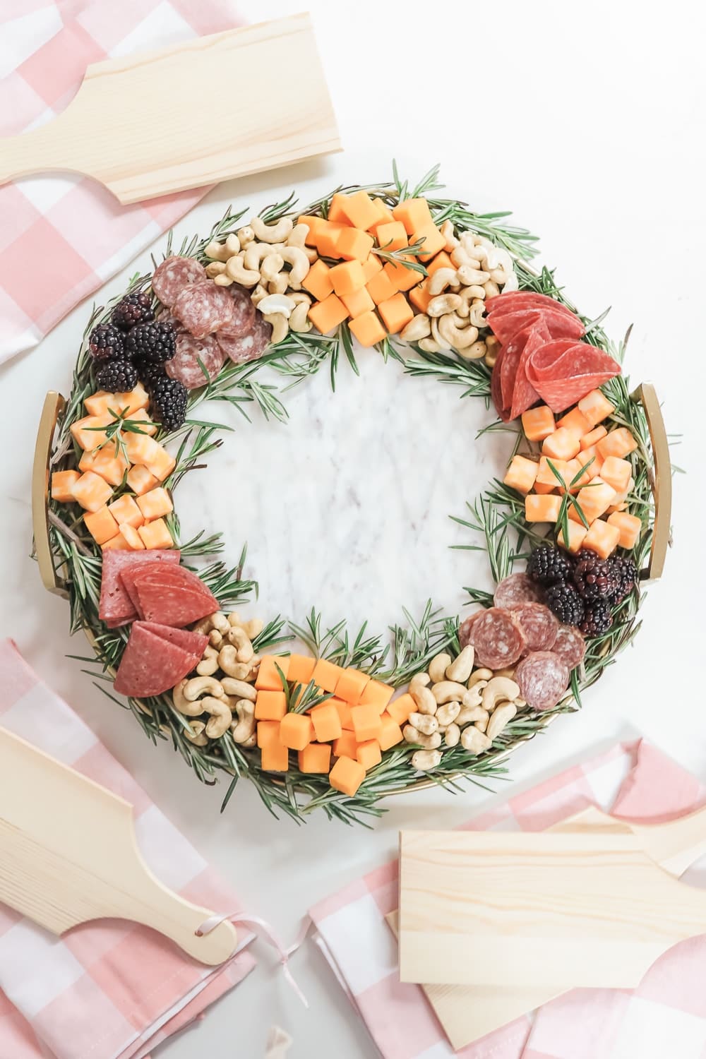Christmas charcuterie wreath created by blogger Stephanie Ziajka on Diary of a Debutante