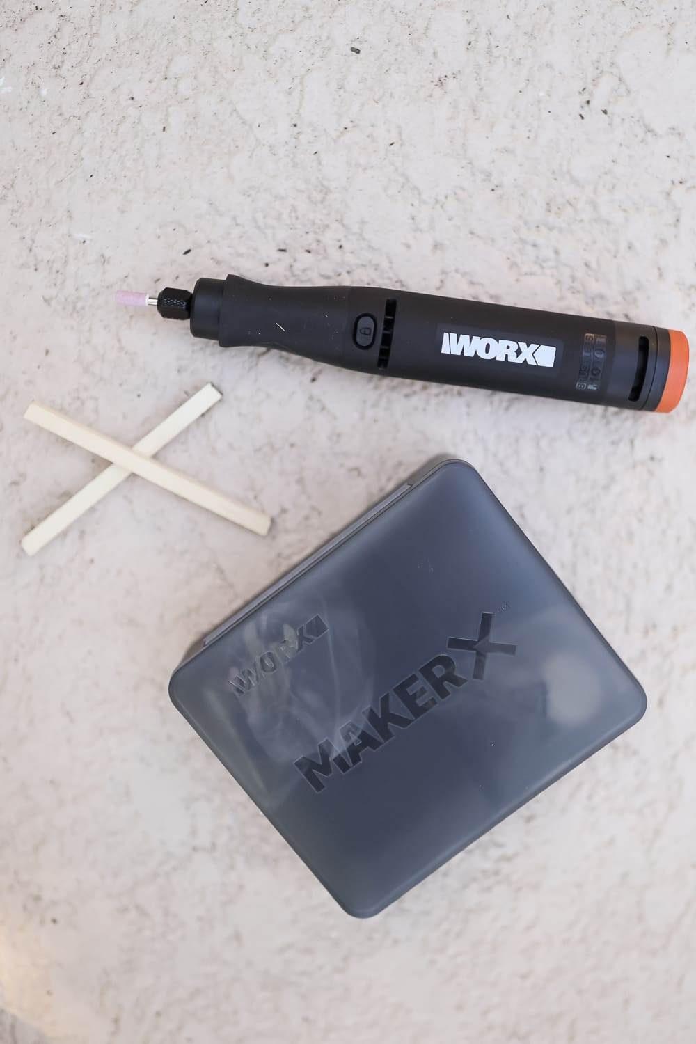 Blogger Stephanie Ziajka shows how to use the MakerX rotary tool to try out coaster making ideas on Diary of a Debutante 