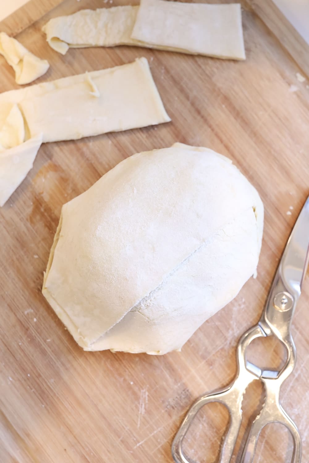 Blogger Stephanie Ziajka shows how to make baked brie in pastry on Diary of a Debutante