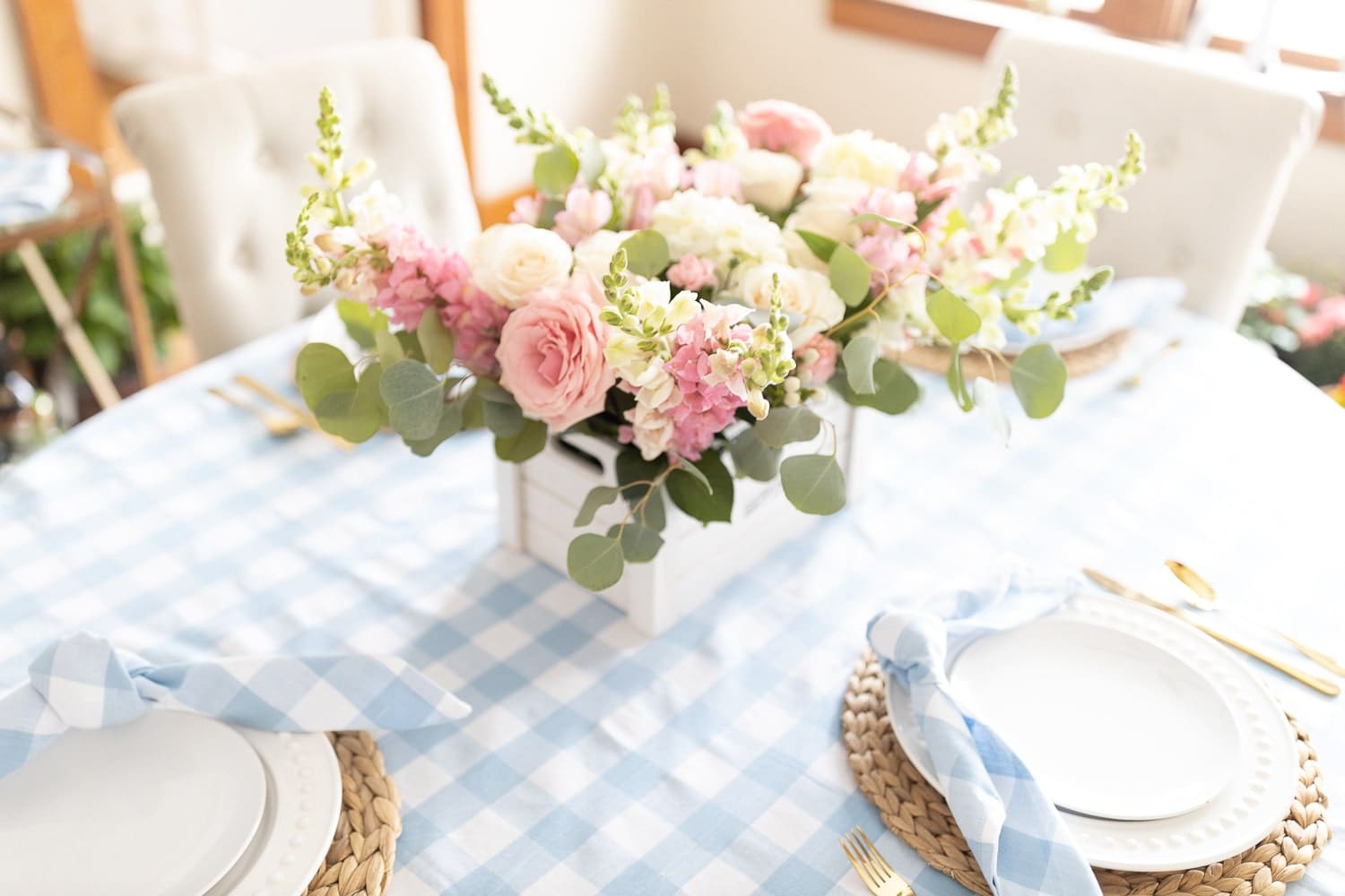 Wooden crate Mother's Day centerpiece created by blogger Stephanie Ziajka on Diary of a Debutante