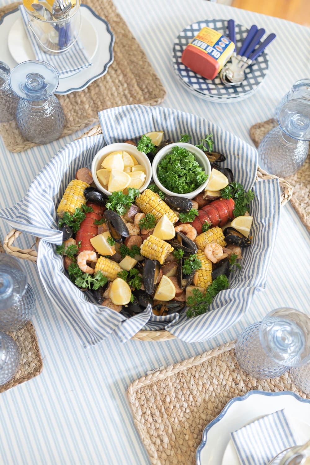 Best baked seafood boil recipe from blogger Stephanie Ziajka on Diary of a Debutante