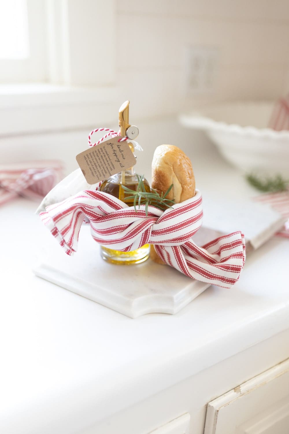 Blogger Stephanie Ziajka shares one of the best homemade Christmas gifts on Diary of a Debutante