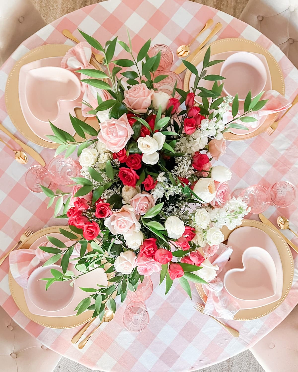 Blogger Stephanie Ziajka shares her valentine's table decor on Diary of a Debutante