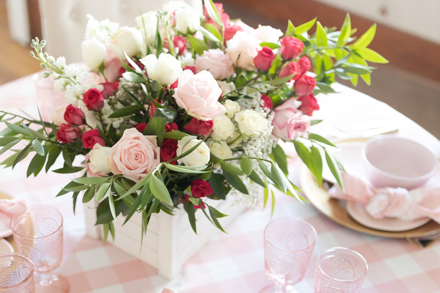 Valentine's Day table centerpiece designed by blogger Stephanie Ziajka on Diary of a Debutante