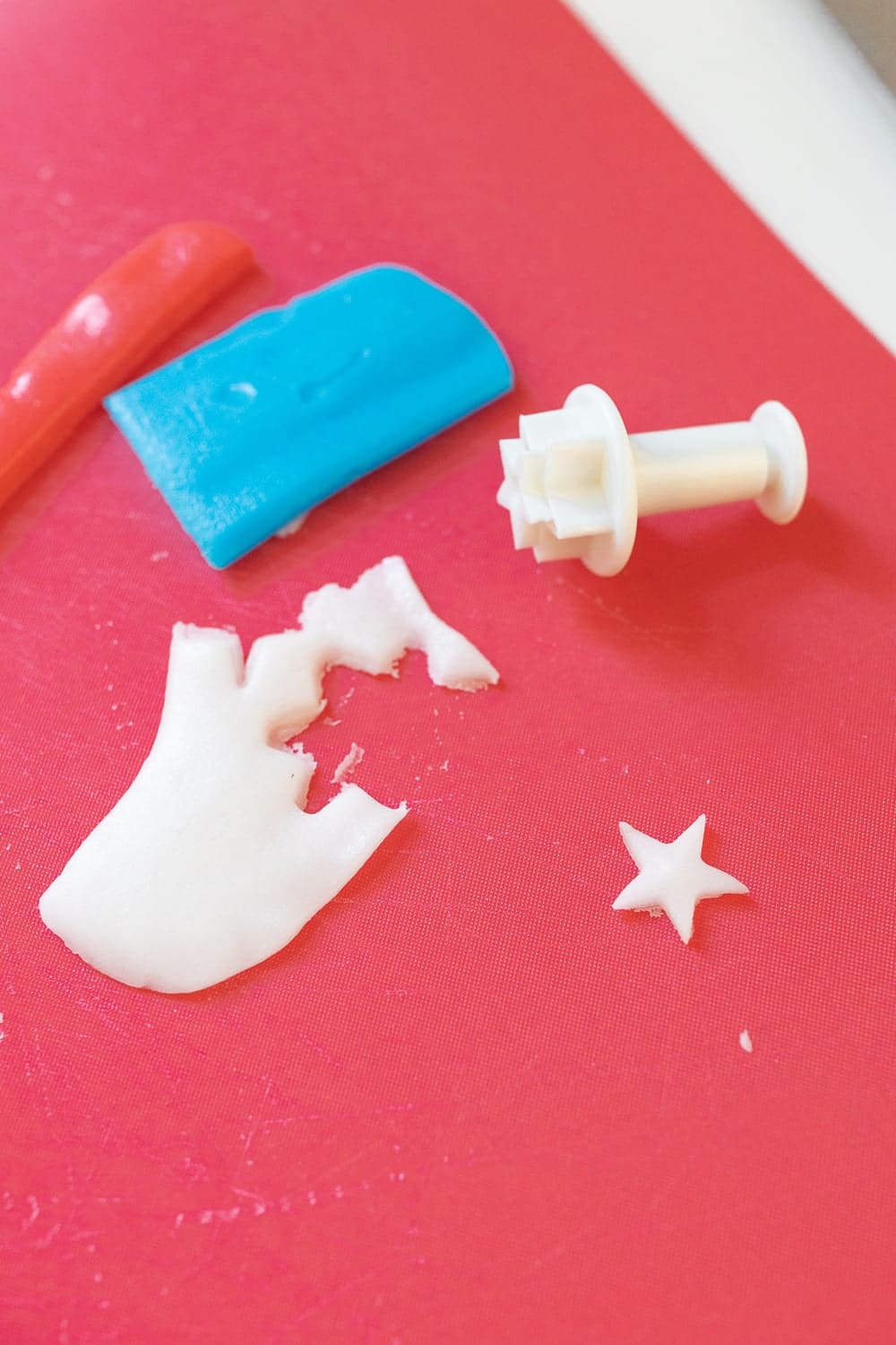 Step two of blogger Stephanie Ziajka's recipe for american flag rice krispie treats on Diary of a Debutante