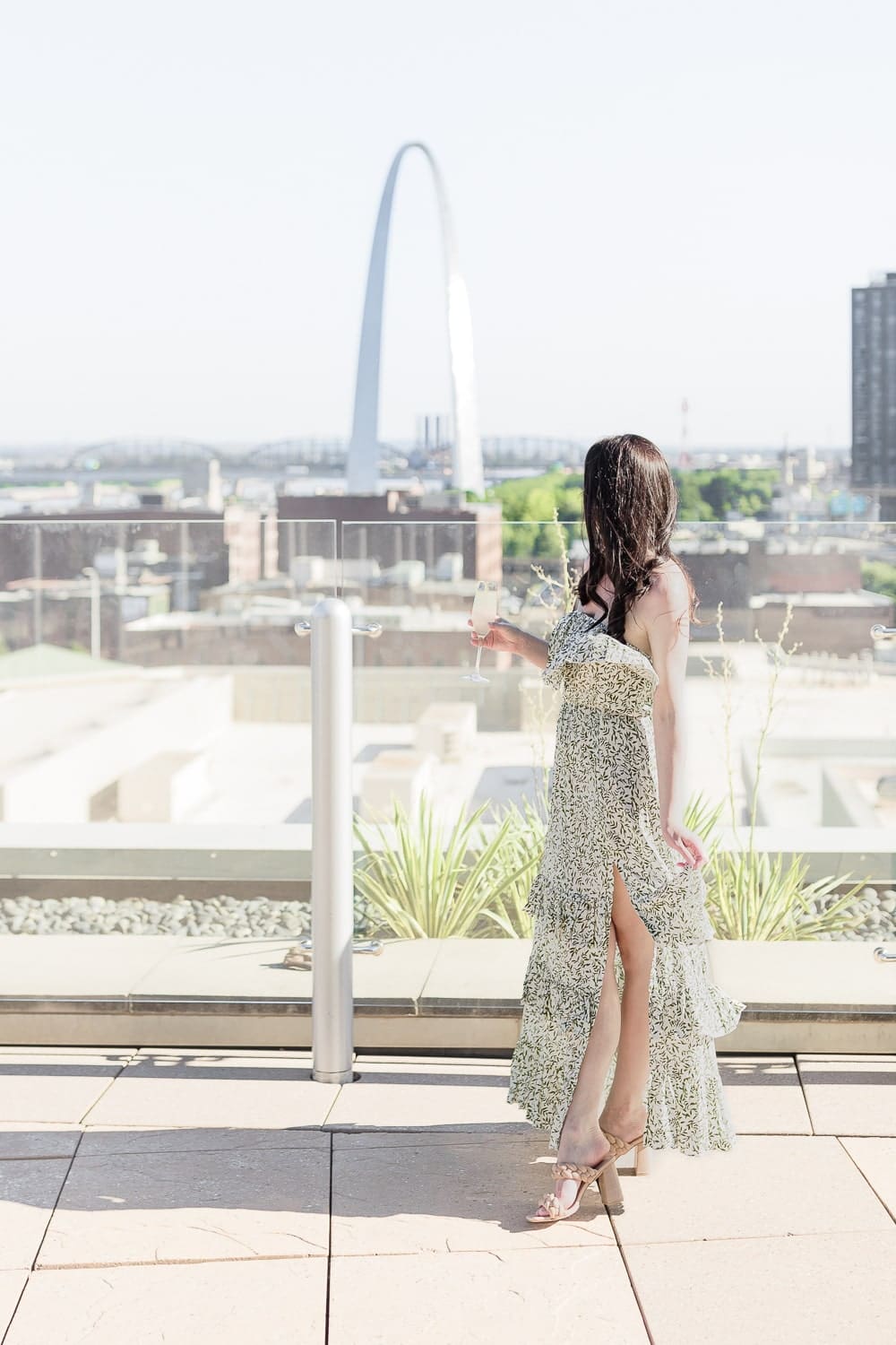 Blogger Stephanie Ziajka shares a Four Seasons St Louis review on Diary of a Debutante